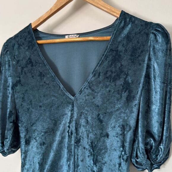 Free People Don't you Wish Deep Teal Velour Puff Sleeve‎ Bodysuit Small V-Neck - Picture 4 of 9